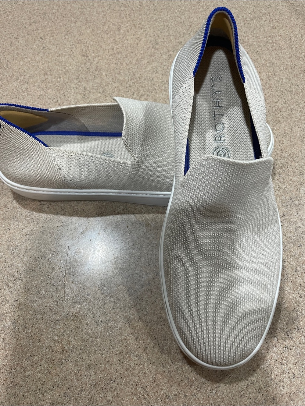 Rothy’s women’s Slip-On Loafers in Light Beige with Blue Trim size 8.5